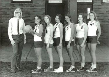 1972 Girls Basketball Team